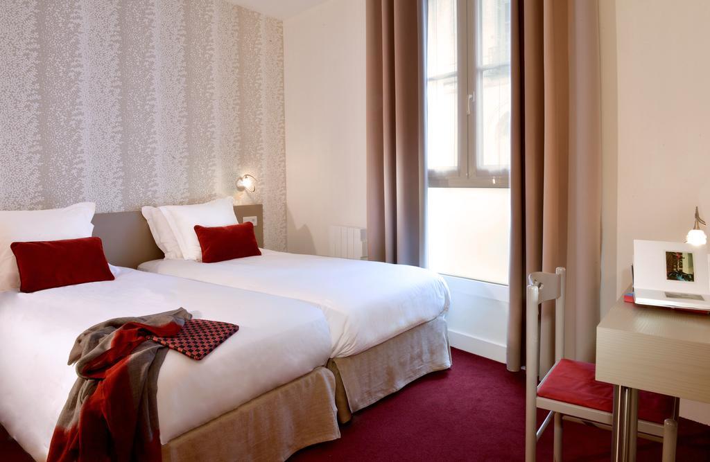 Hotel Du Manoir Tours Exterior photo